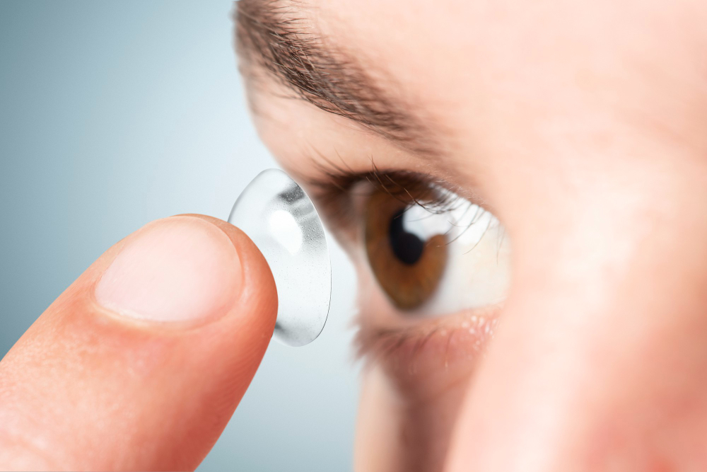 how does a contact lens fitting work a complete guide